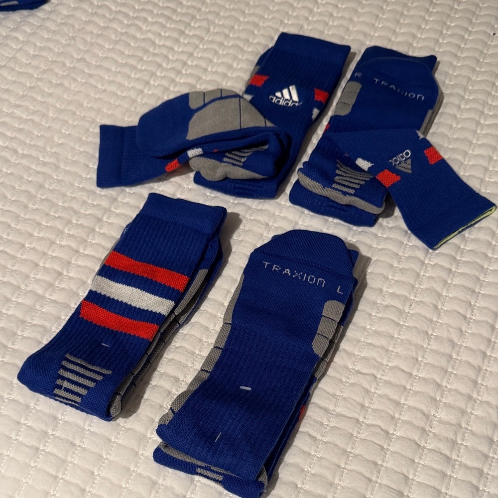 Adidas Men's Blue and Gray Traxion Socks